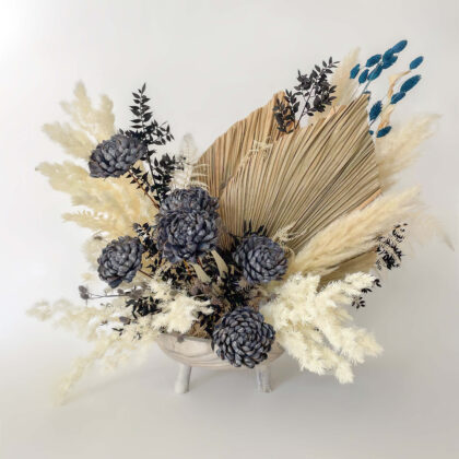 "Night down-town" - creative and design of dried flowers