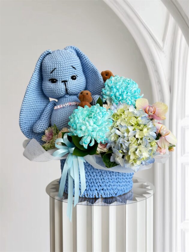 newborn flower arrangement