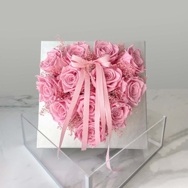 ForYou - flowers & decor ⇨ Pink Heart of pink roses in a acrylic box - 2