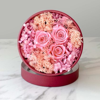pink-passion-flower-dark-red-box-with-preserved-pink-flowers
